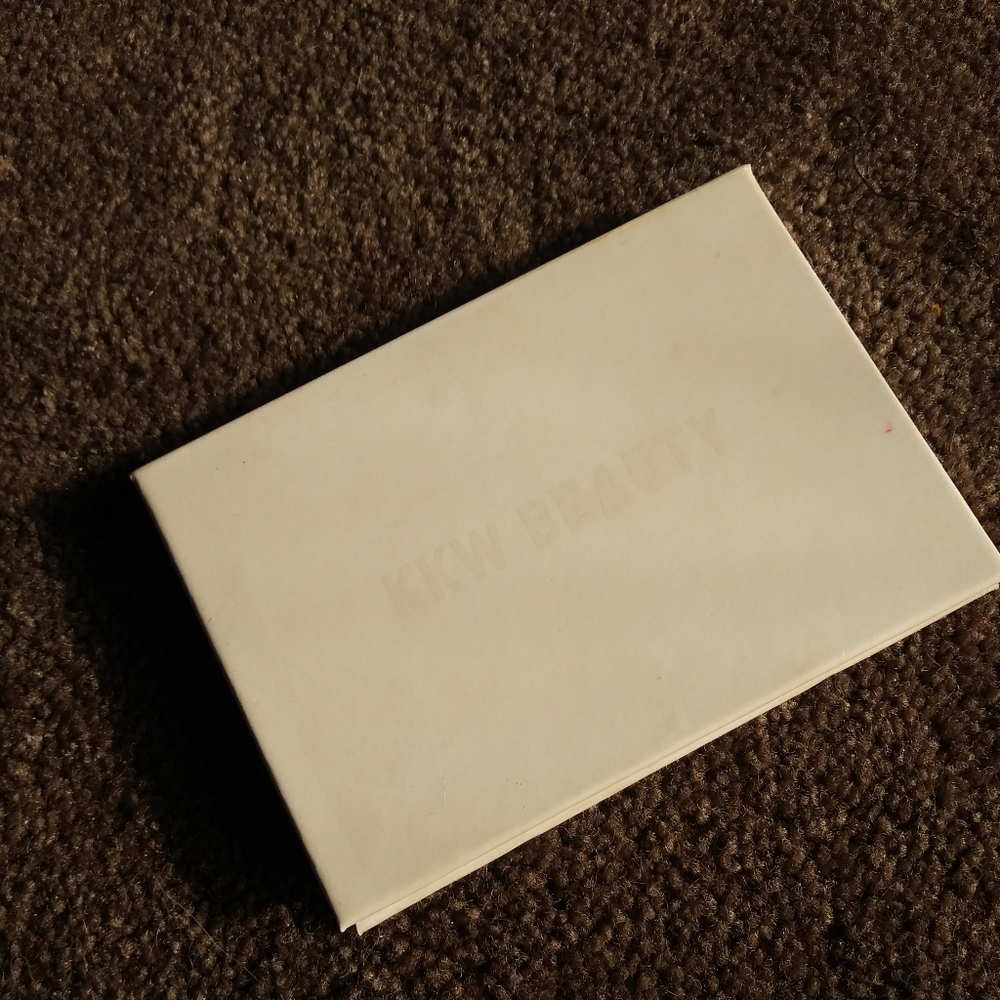 KKW MRS.WEST WEDDING PALETTE